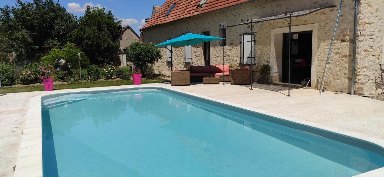 Bed and Breakfast L'Amalgam' Ainay-le-Vieil Exterior foto