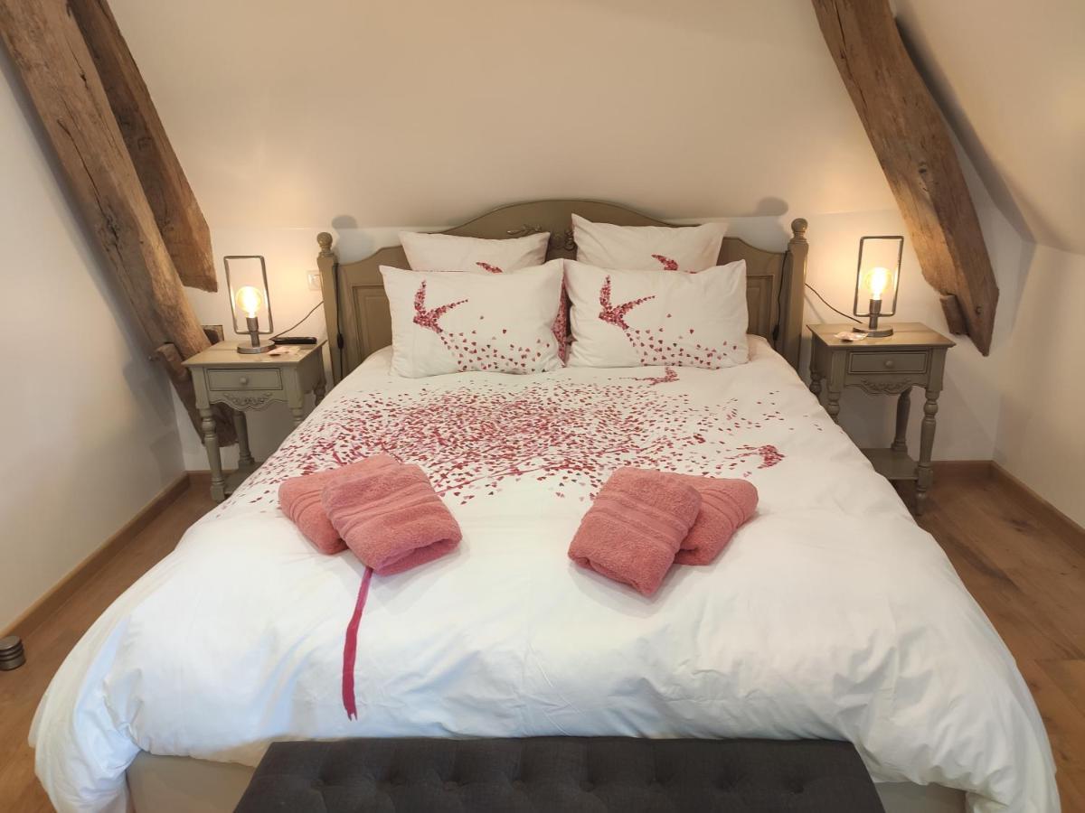 Bed and Breakfast L'Amalgam' Ainay-le-Vieil Exterior foto