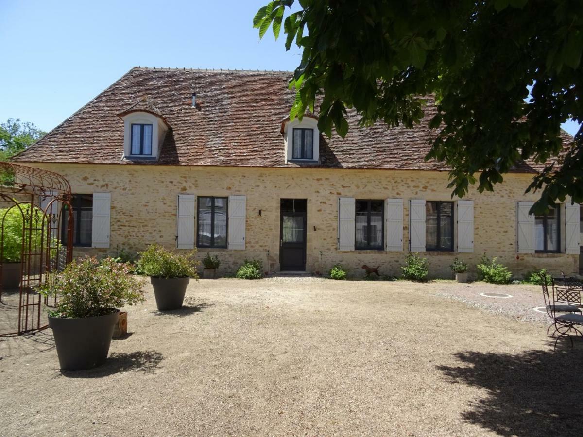 Bed and Breakfast L'Amalgam' Ainay-le-Vieil Exterior foto